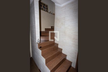 Escada de casa para alugar com 3 quartos, 200m² em Centro, Diadema