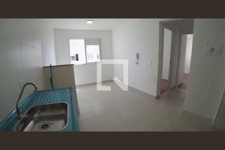 Sala/Cozinha de apartamento à venda com 2 quartos, 33m² em Jardim Celeste, São Paulo