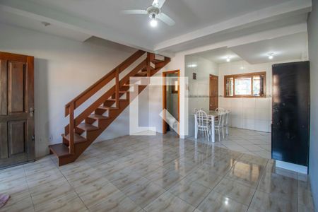 Sala de casa à venda com 2 quartos, 80m² em Olaria, Canoas