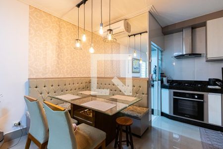 Sala / Cozinha de casa de condomínio para alugar com 2 quartos, 73m² em Cidade Mãe do Céu, São Paulo