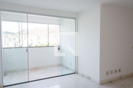 Apartamento à venda com 100m², 2 quartos e 2 vagasSala