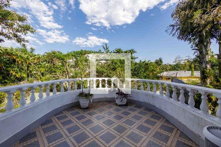 Casa de condomínio à venda com 850m², 5 quartos e 6 vagas Casa de condomínio à venda com 850m², 5 quartos e 6 vagasVaranda Sala 4