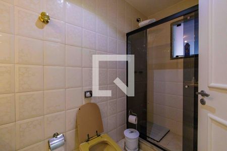 Casa de condomínio à venda com 850m², 5 quartos e 6 vagas Casa de condomínio à venda com 850m², 5 quartos e 6 vagasBanheiro Suíte 1