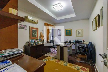 Casa de condomínio à venda com 850m², 5 quartos e 6 vagas Casa de condomínio à venda com 850m², 5 quartos e 6 vagasSuíte 1