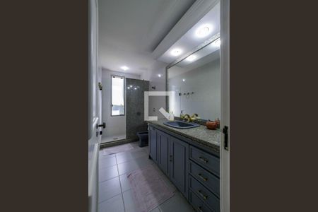 Casa de condomínio à venda com 850m², 5 quartos e 6 vagas Casa de condomínio à venda com 850m², 5 quartos e 6 vagasBanheiro