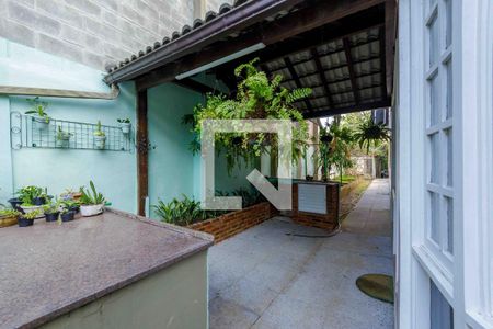 Casa de condomínio à venda com 850m², 5 quartos e 6 vagas Casa de condomínio à venda com 850m², 5 quartos e 6 vagasQuintal