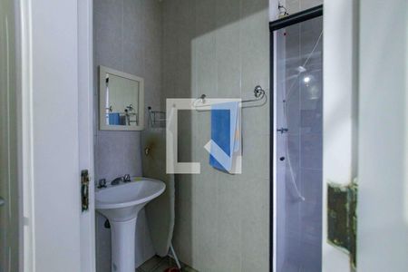 Casa de condomínio à venda com 850m², 5 quartos e 6 vagas Casa de condomínio à venda com 850m², 5 quartos e 6 vagasBanheiro de Serviço