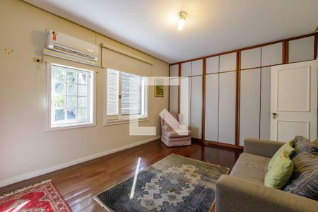 Casa de condomínio à venda com 850m², 5 quartos e 6 vagas Casa de condomínio à venda com 850m², 5 quartos e 6 vagasQuarto 2