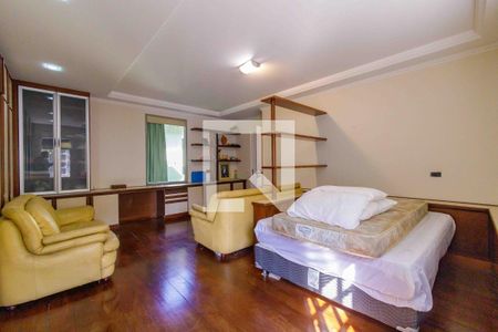 Casa de condomínio à venda com 850m², 5 quartos e 6 vagas Casa de condomínio à venda com 850m², 5 quartos e 6 vagasQuarto 1