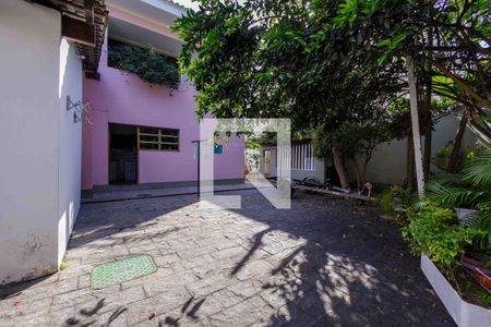 Casa de condomínio à venda com 850m², 5 quartos e 6 vagas Casa de condomínio à venda com 850m², 5 quartos e 6 vagasGaragem