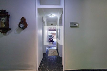 Casa de condomínio à venda com 850m², 5 quartos e 6 vagas Casa de condomínio à venda com 850m², 5 quartos e 6 vagasHall