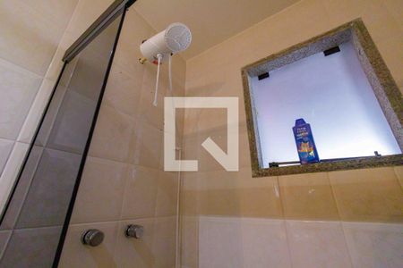 Casa de condomínio à venda com 850m², 5 quartos e 6 vagas Casa de condomínio à venda com 850m², 5 quartos e 6 vagasBanheiro Suíte 1