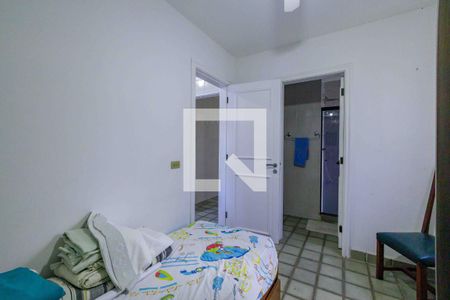 Casa de condomínio à venda com 850m², 5 quartos e 6 vagas Casa de condomínio à venda com 850m², 5 quartos e 6 vagasQuarto de Serviço