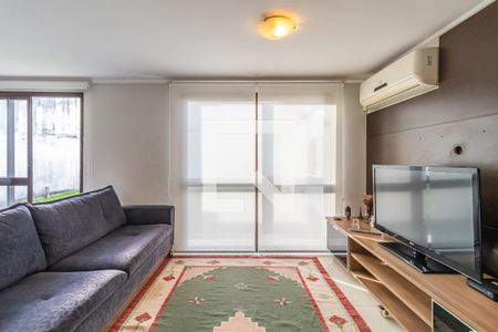 Sala de casa de condomínio para alugar com 3 quartos, 164m² em Tamboré, Santana de Parnaíba