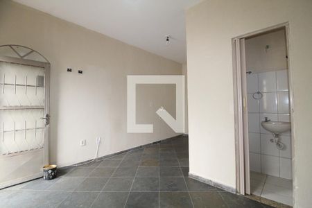Casa de condomínio para alugar com 30m², 1 quarto e sem vagaSala/Quarto