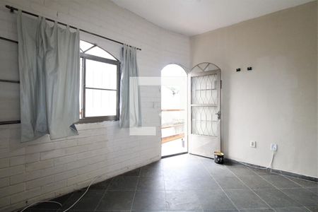 Sala/Quarto de casa de condomínio para alugar com 1 quarto, 30m² em Anil, Rio de Janeiro