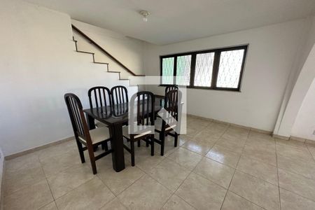 Sala de Jantar de casa de condomínio para alugar com 2 quartos, 100m² em Anil, Rio de Janeiro