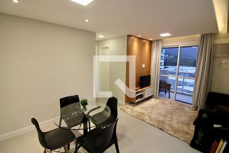 Sala de apartamento para alugar com 1 quarto, 44m² em Vargem Pequena, Rio de Janeiro