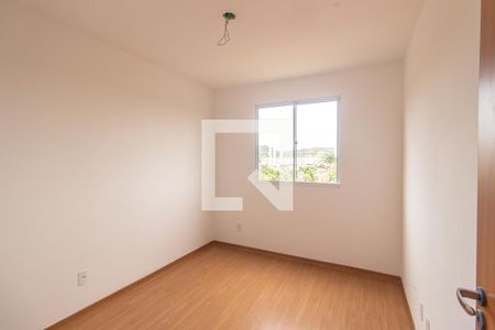 Quarto 2 de apartamento para alugar com 2 quartos, 45m² em Guaratiba, Rio de Janeiro