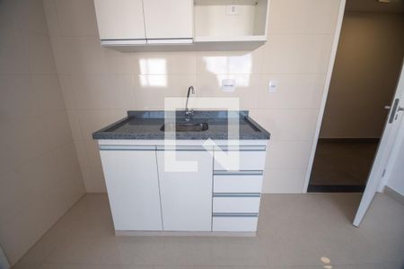 Cozinha de apartamento para alugar com 1 quarto, 25m² em Barra Funda, São Paulo