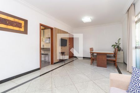 Sala de apartamento à venda com 4 quartos, 130m² em Cidade Nova, Belo Horizonte