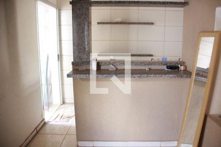 Cozinha de casa para alugar com 3 quartos, 200m² em Granada, Uberlândia