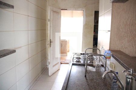 Cozinha de casa para alugar com 3 quartos, 200m² em Granada, Uberlândia