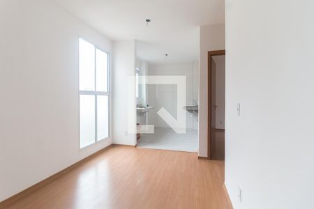 Sala de apartamento para alugar com 2 quartos, 45m² em Conjunto Residencial Bela Vista, Poá