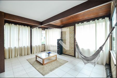 Sala de casa de condomínio à venda com 4 quartos, 263m² em Muriqui, Niterói