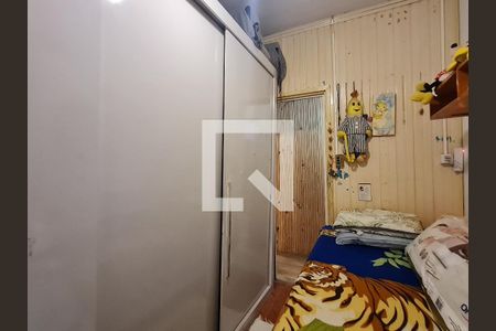 Quarto 2 de casa à venda com 3 quartos, 90m² em Vila Ipiranga, Porto Alegre