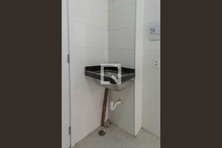 Sala/Cozinha de apartamento para alugar com 2 quartos, 32m² em Vila Ema, São Paulo