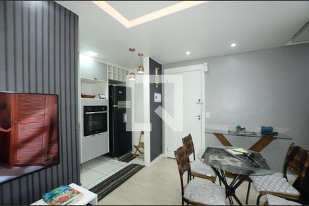 Sala de apartamento à venda com 2 quartos, 45m² em Irajá, Rio de Janeiro