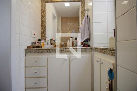 Banheiro da Suíte de apartamento à venda com 4 quartos, 115m² em Cruzeiro, Belo Horizonte