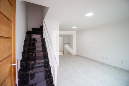 Sala de apartamento para alugar com 2 quartos, 65m² em Itaquera, São Paulo