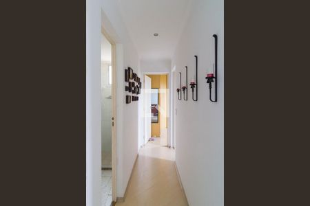 Corredor de apartamento à venda com 2 quartos, 48m² em Fazenda Morumbi, São Paulo