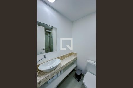 Banheiro de kitnet/studio para alugar com 1 quarto, 27m² em Jardim Vila Mariana, São Paulo