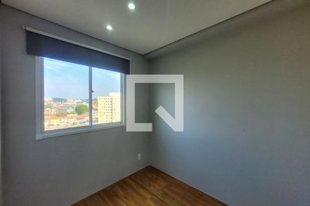 Quarto 1 de kitnet/studio à venda com 2 quartos, 34m² em Parque Fongaro, São Paulo