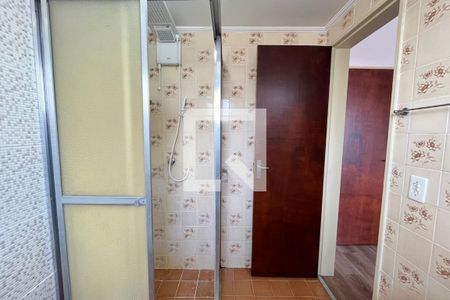Banheiro de apartamento à venda com 1 quarto, 52m² em  Bonfim, Campinas