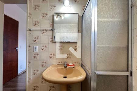 Banheiro de apartamento à venda com 1 quarto, 52m² em  Bonfim, Campinas