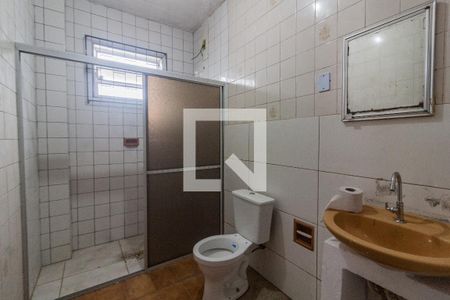 Banheiro de kitnet/studio para alugar com 1 quarto, 70m² em Capoeiras, Florianópolis