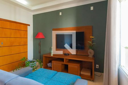 Sala de TV de casa de condomínio à venda com 3 quartos, 268m² em Swiss Park, Campinas