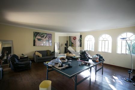 sala de casa para alugar com 3 quartos, 530m² em Jardim Leonor, São Paulo