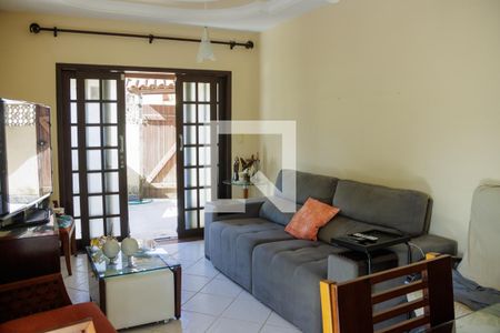 Sala de casa à venda com 4 quartos, 700m² em Badu, Niterói