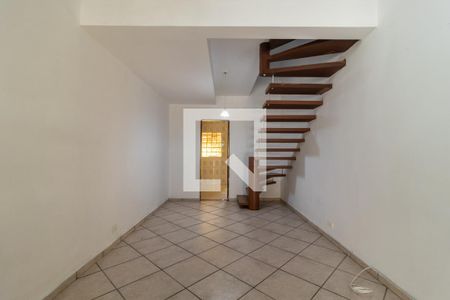 Sala de casa de condomínio à venda com 2 quartos, 67m² em Jardim Maria Duarte, São Paulo