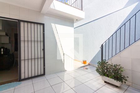 Casa à venda com 250m², 2 quartos e 2 vagas Casa à venda com 250m², 2 quartos e 2 vagasÁrea de Serviço