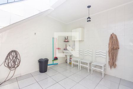 Casa à venda com 250m², 2 quartos e 2 vagas Casa à venda com 250m², 2 quartos e 2 vagasÁrea de Serviço