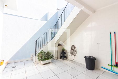 Casa à venda com 250m², 2 quartos e 2 vagas Casa à venda com 250m², 2 quartos e 2 vagasÁrea de Serviço