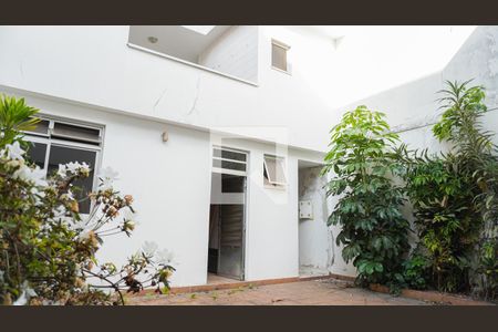 Quintal de casa à venda com 4 quartos, 360m² em Vila Clementino, São Paulo