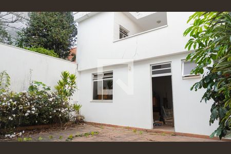 Quintal de casa à venda com 4 quartos, 360m² em Vila Clementino, São Paulo