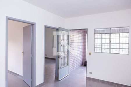 Sala de casa à venda com 2 quartos, 250m² em Vila Paulistania, São Paulo